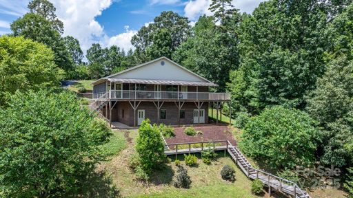 2066 Waterford Way sold home in East Shores, Morganton, NC