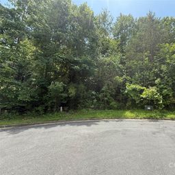 1047 Williamsburg Drive