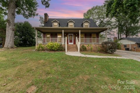 2635 Providence Drive sold home in Lakewood Forest, Gastonia, NC