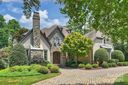 3021 Kings Manor Drive sold home in Matthews, SC