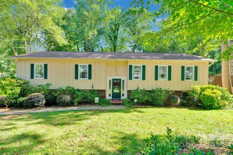 470 17th Avenue Drive sold home in Huntington Downs, Hickory, NC