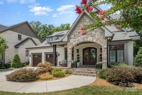 708 Amalfi Drive