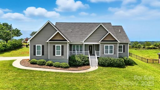 1903 46th Avenue Drive sold home in Forest Creek Estates, Hickory, NC