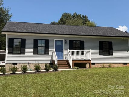 406 Greenlea Circle sold home in Greenlea North, Taylorsville, NC