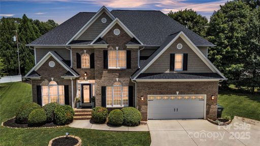 1735 30th Avenue Place sold home in Lawsons Creek, Hickory, NC