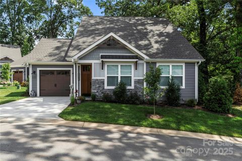 107 Coralroot Lane sold home in Laurelwood Village, Arden, NC