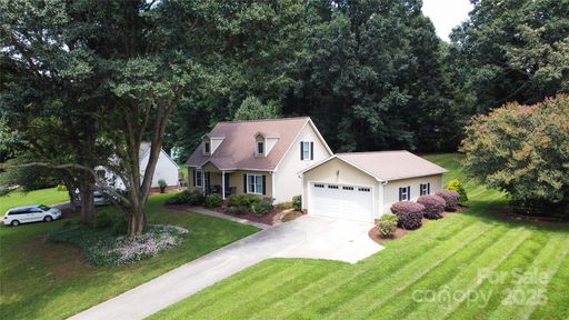 231 Castle Creek Road sold home in Kingswood Estates, Statesville, NC