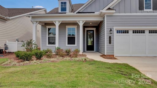 3023 Lake Como Drive active home in Cresswind At Wesley Chapel, Monroe, NC