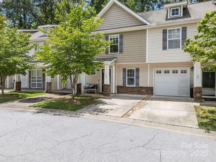 137 Thea Lane sold home in Townes At Connor Creek, Fletcher, NC