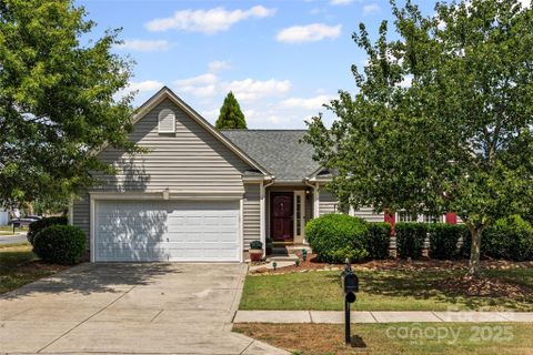 1101 Warren Red Way