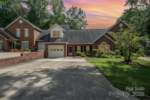 168 Columns Circle sold home in The Columns, Shelby, NC