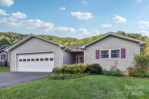 110 Pinellas Lane sold home in Fox Run Meadow, Waynesville, NC