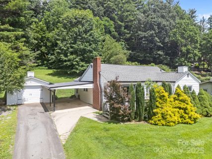 119 Clement Drive sold home in Hillside Terrace, Waynesville, NC