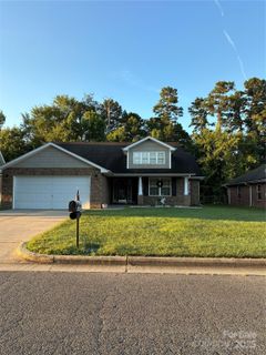113 Newport Drive sold home in Manchester Place, Kannapolis, NC