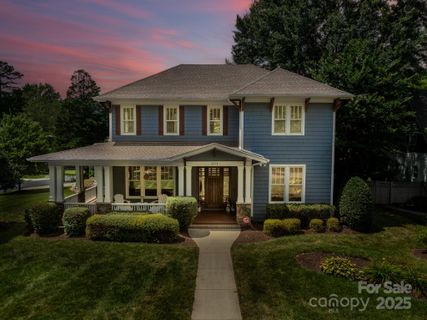 301 N Canterbury Road