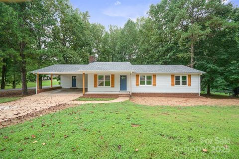 1028 Hunter Valley Road sold home in Rollingwood, Shelby, NC