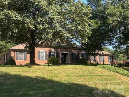 1201 Colonial Drive sold home in Melchor Heights, Albemarle, NC