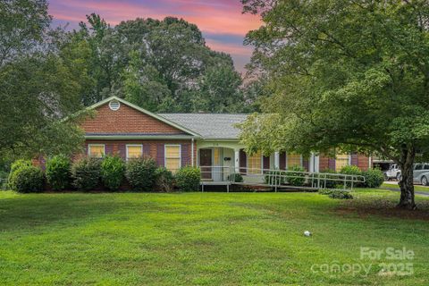 216 Chadmore Drive