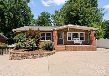4337 Tipperary Place sold home in Tiffany Terrace, Charlotte, NC