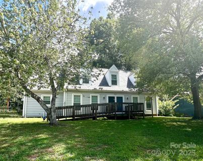 7631 Applewood Lane