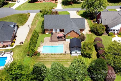 2914 Weatherfield Drive