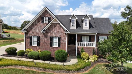 918 Huntington Hills Drive sold home in Huntington Hills, Lincolnton, NC