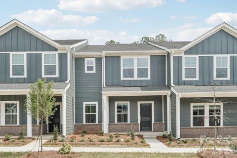 108 Ciara Place active home in Crossrail, Mooresville, NC