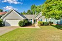 10009 Patrick Springs Court sold home in Matthews, SC