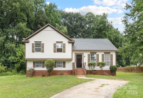 3224 Periwinkle Court sold home in Grenelefe Village, Charlotte, NC