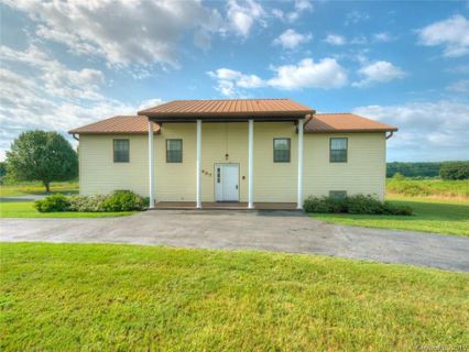 437 High Shoals Road