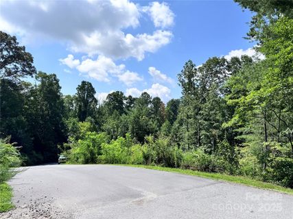 3 Winter Hawk Drive sold home in Winterhawk, Arden, NC