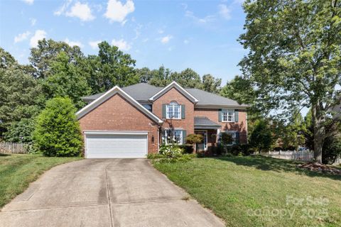 12508 Stirling Trace Court sold home in Glenfinnan, Charlotte, NC