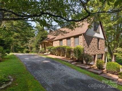 3541 Willow Creek Road sold home in Willow Creek Farms, Hendersonville, NC