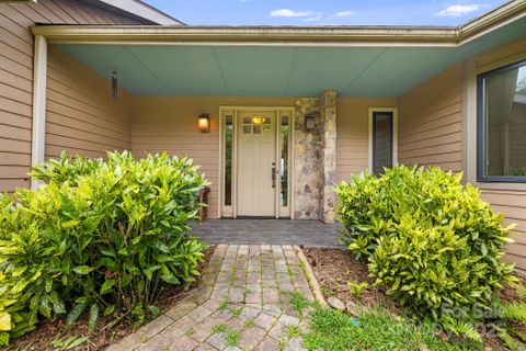 16 Pearl Mountain Ridge sold home in Mountain View Acres, Leicester, NC