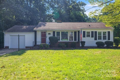 878 Henkel Road sold home in Forest Hills, Statesville, NC