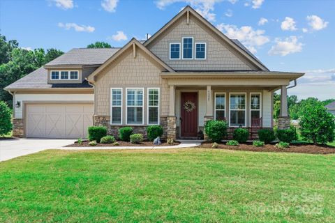 5225 Butternut Drive sold home in Holcomb Woods, Charlotte, NC