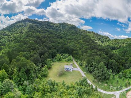 337 Split Pine Cove sold home in Split Pine Estates, Clyde, NC