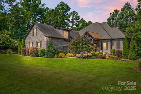 2016 Sugar Pond Court sold home in Trinity Ridge, Fort Mill, SC