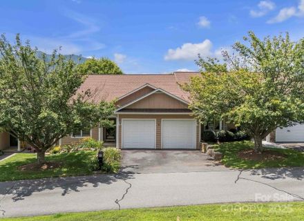 187 W Meadow Drive
