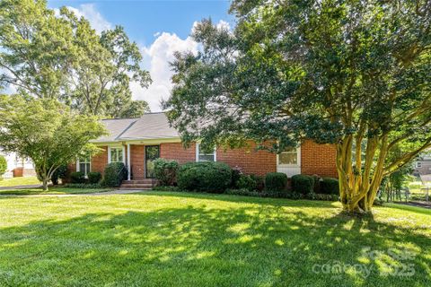 6811 Old Reid Road sold home in Spring Valley, Charlotte, NC