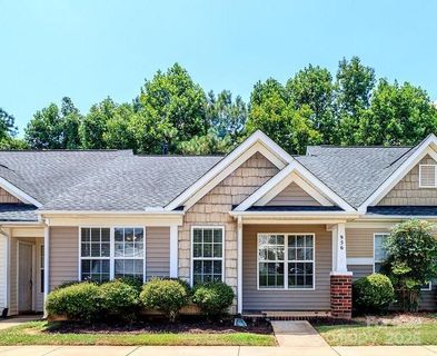 956 Olde Towne Way