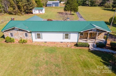 2274 Deerfield Drive sold home in Cedarfield, Maiden, NC