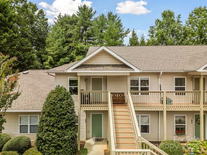 210 Carrington Place sold home in Carrington Place, Arden, NC