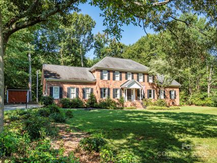 1231 Bennington Drive