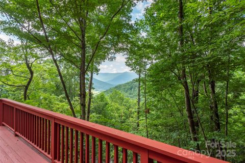 7 Winding Poplar Road active home in Laurel Ridge, Black Mountain, NC