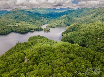 Lot 127 Stoneway Drive active home in Bear Lake Reserve, Tuckasegee, NC