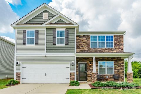6931 Pennyroyal Way sold home in Sutton Farms, Charlotte, NC