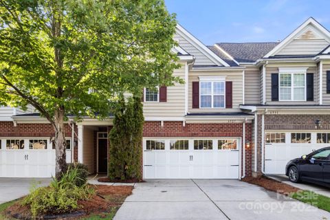 6927 Maricopa Road sold home in Sedona At Stone Creek Ranch, Charlotte, NC