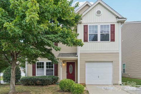 2703 Bramble Ridge Court sold home in Boulder Creek, Charlotte, NC