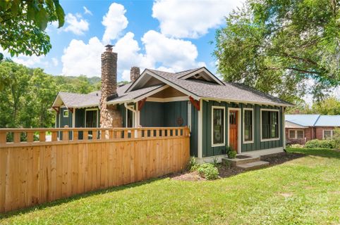 331 Painter Street sold home in Greene Hills, Canton, NC